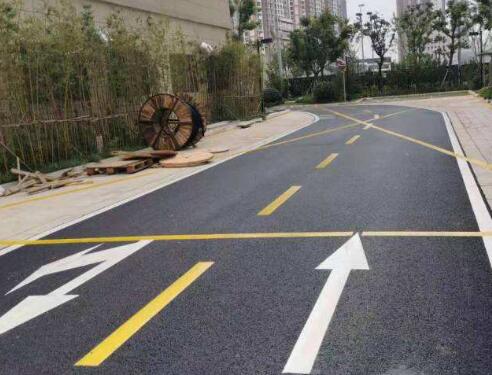 蘇州小區(qū)道路劃線哪家好？推薦江蘇中穎