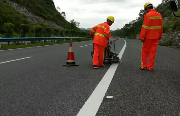 蘇州道路劃線公司施工水平要達到哪種標(biāo)準(zhǔn)？